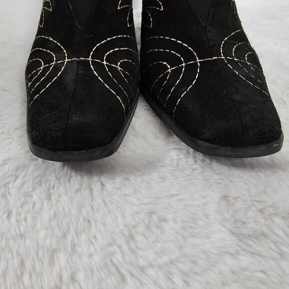 Matisse Pumps Black Suede Embroidered Goth Grunge Boho 10M - Picture 3 of 16